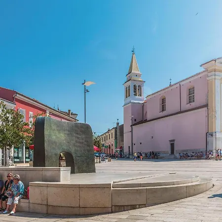 Stunning In Cervar Porat With Kitchen Apartment Poreč