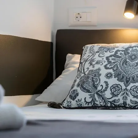 Two-bedroom In Cervar Porat Apartament