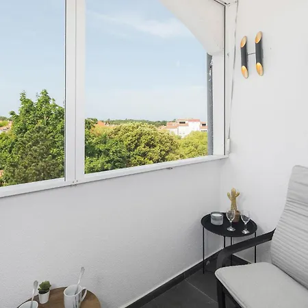 Apartment Stunning In Cervar Porat With Kitchen Poreč