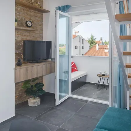 Two-bedroom In Cervar Porat * ポレッチ